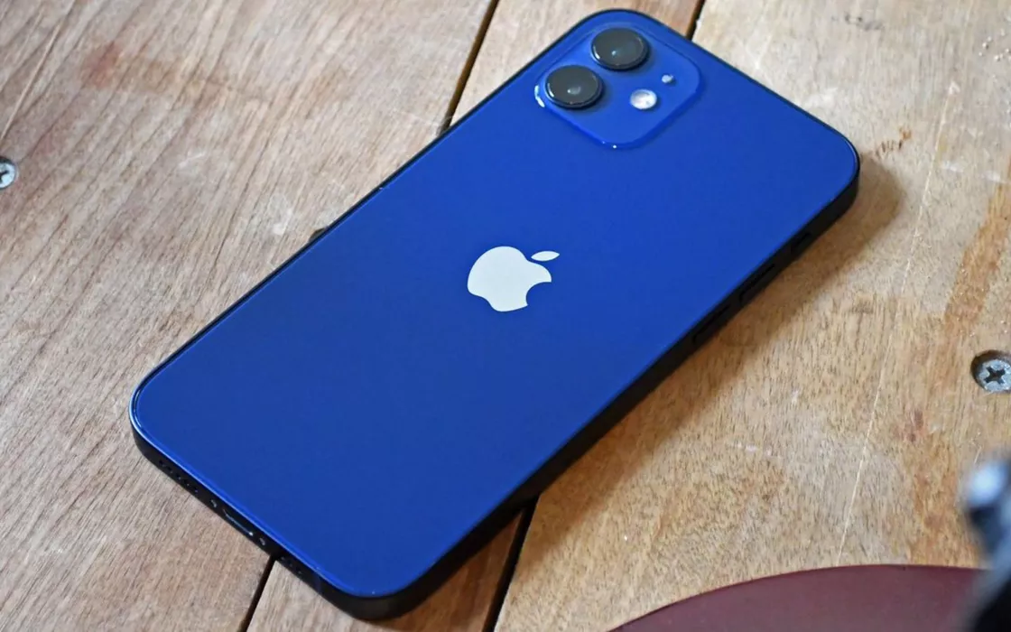 Apple regolarizza le radiazioni su iPhone 12 con un aggiornamento software