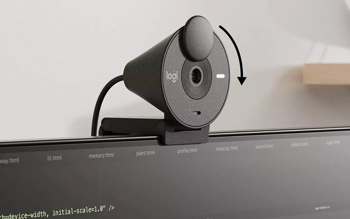 Webcam Logitech Brio 300 e 305: elevato contrasto dinamico e correzione automatica della luminosità