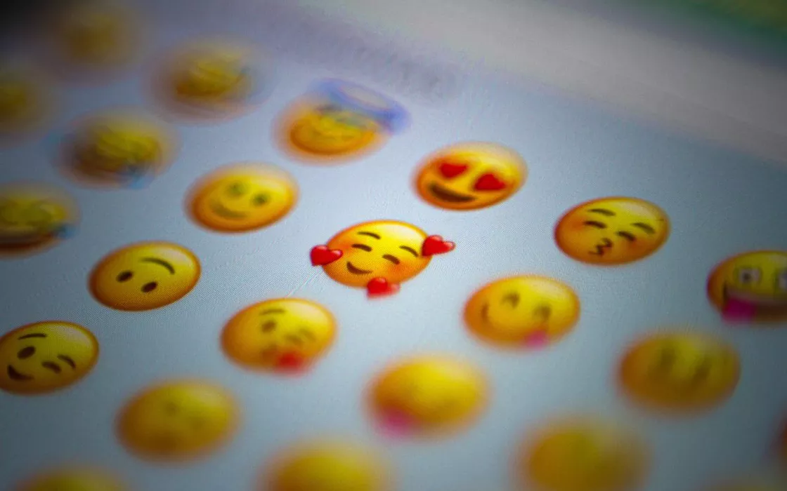 Significato emoticon ed emoji: quali sono le principali differenze
