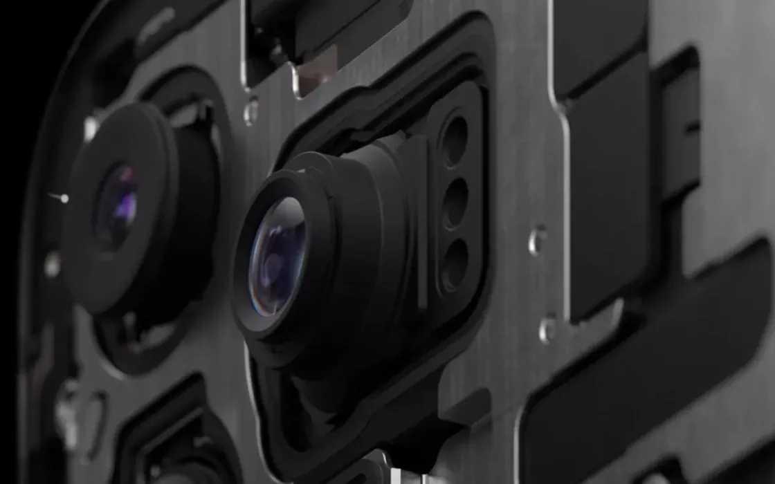 iPhone 15 Pro Max, come funziona la nuova fotocamera 5x da 120mm