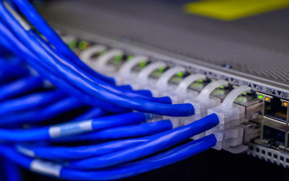 Velocità limitata a 100 Mbps su connessione Ethernet: come risolvere