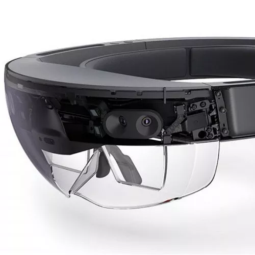 HoloLens, non ci sarà una seconda versione. Si passa alla terza, nel 2019