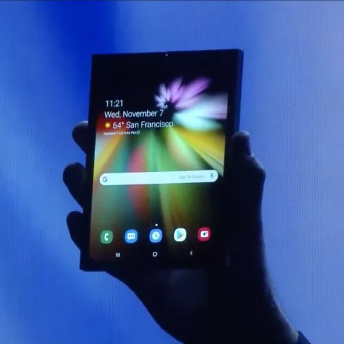 Samsung: nel 2019 i primi dispositivi mobili dotati di schermo pieghevole