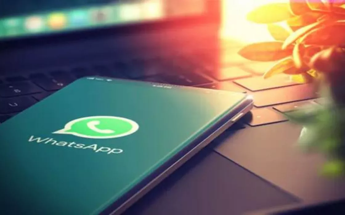 WhatsApp, grafica rinnovata su Android con un tasto nuovo