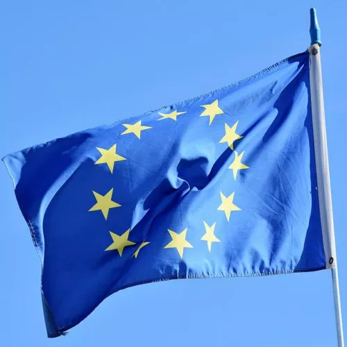 Incredibile, un documento della Commissione Europea rivela una lista di siti pirata