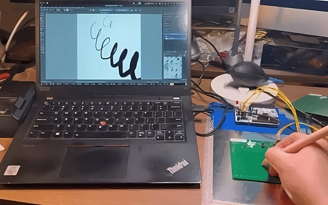 Project Patchouli: scopri il Tablet Open Source che supporta tutte le penne Wacom, Huion e XP-Pen