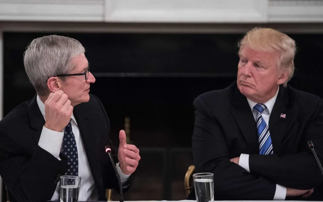 Trump svela quale sarà la strategia di Apple per il 2025, ha parlato con Cook