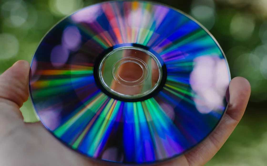 Nuova vita per dischi ottici DVD e Blu-Ray: possono memorizzare Terabyte di dati