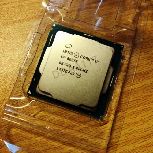 Intel presenta il processore Core i7-8086K per celebrare l'8086 del 1978, prima CPU x86