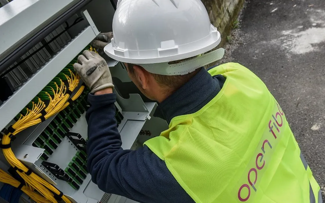 Open Fiber: aperte le attività di formazione per giuntisti di fibra ottica