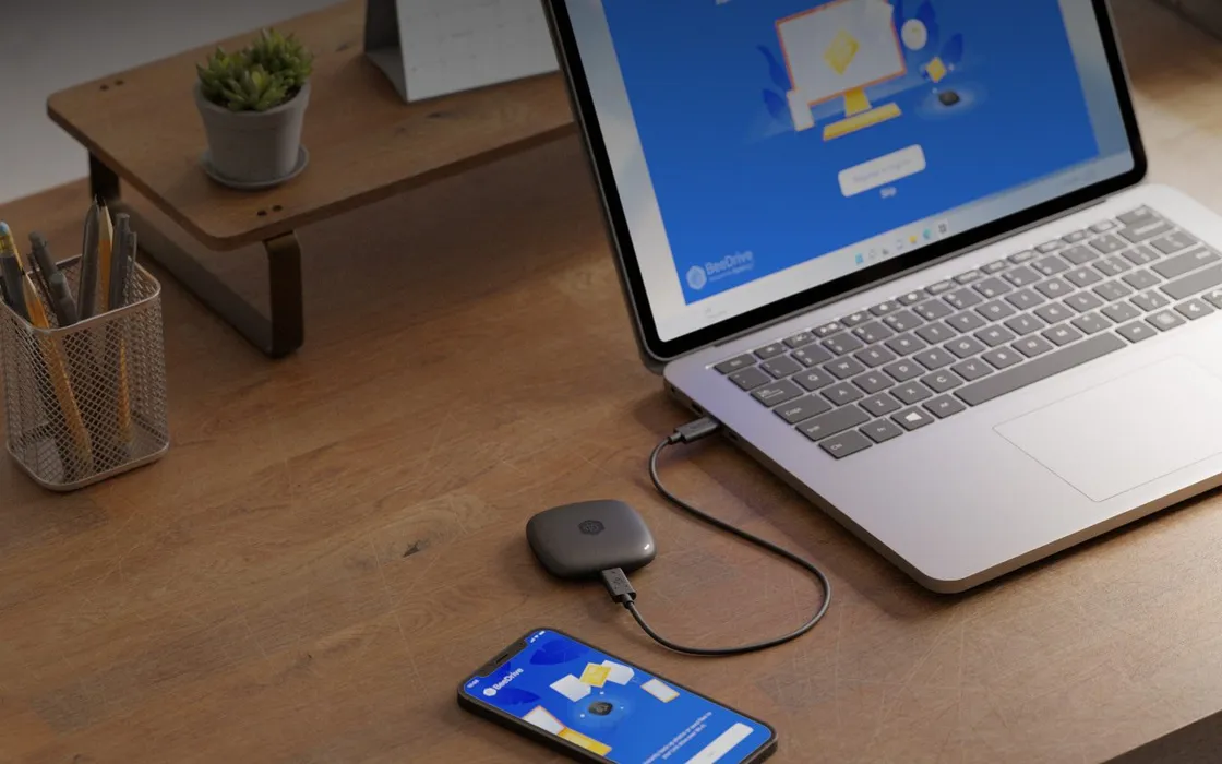 Backup centralizzato accessibile da più dispositivi con BeeDrive