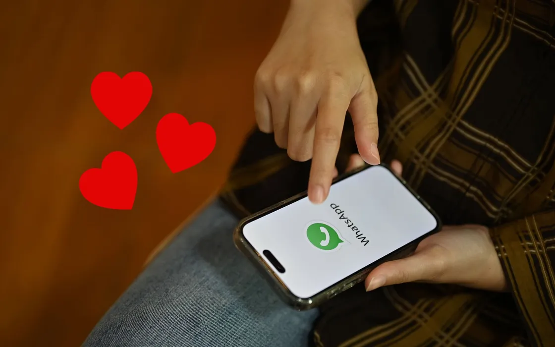 WhatsApp, le truffe di San Valentino colpiscono gli utenti: ecco come funzionano