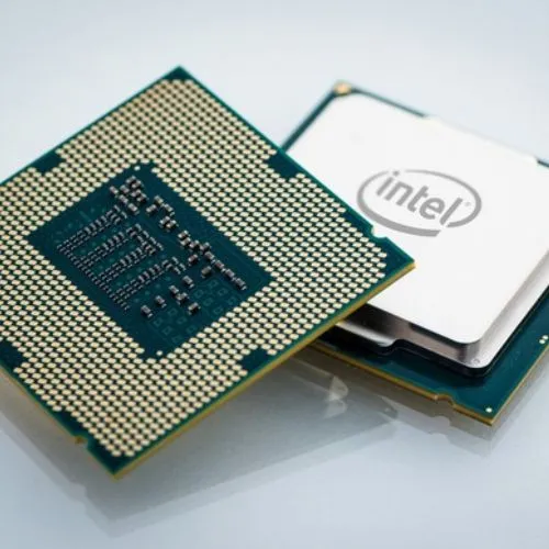 Linux non supporterà più i processori a 32 bit