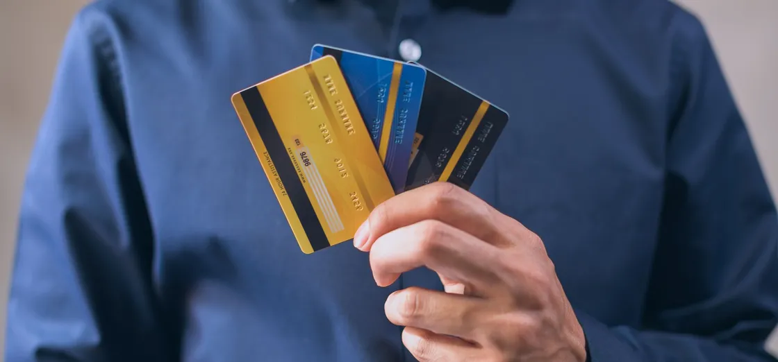 Conto business con Finom, interessi al 5% per 5 mesi e 350€ di bonus con la nuova promo