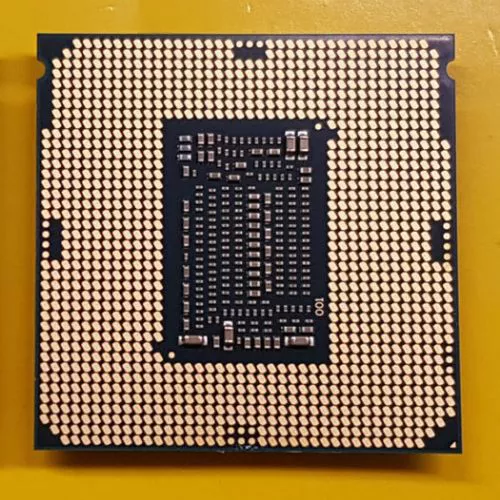 Differenze tra processori Coffee Lake e Kaby Lake: i pin cambiano