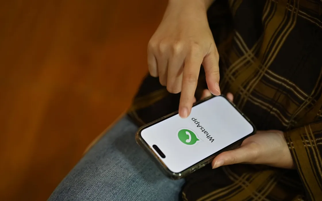 WhatsApp: ora sono ufficiali le liste chat personalizzate ma solo per iOS