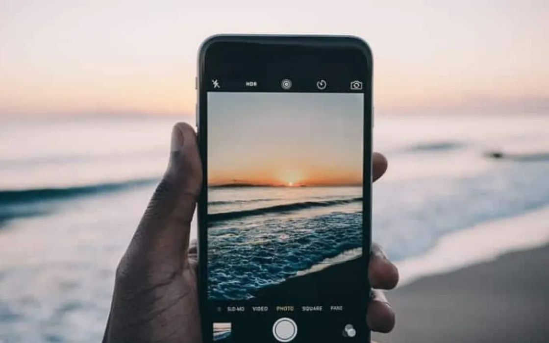Apple: i consigli per risolvere i bug della fotocamera hanno bloccato gli iPhone