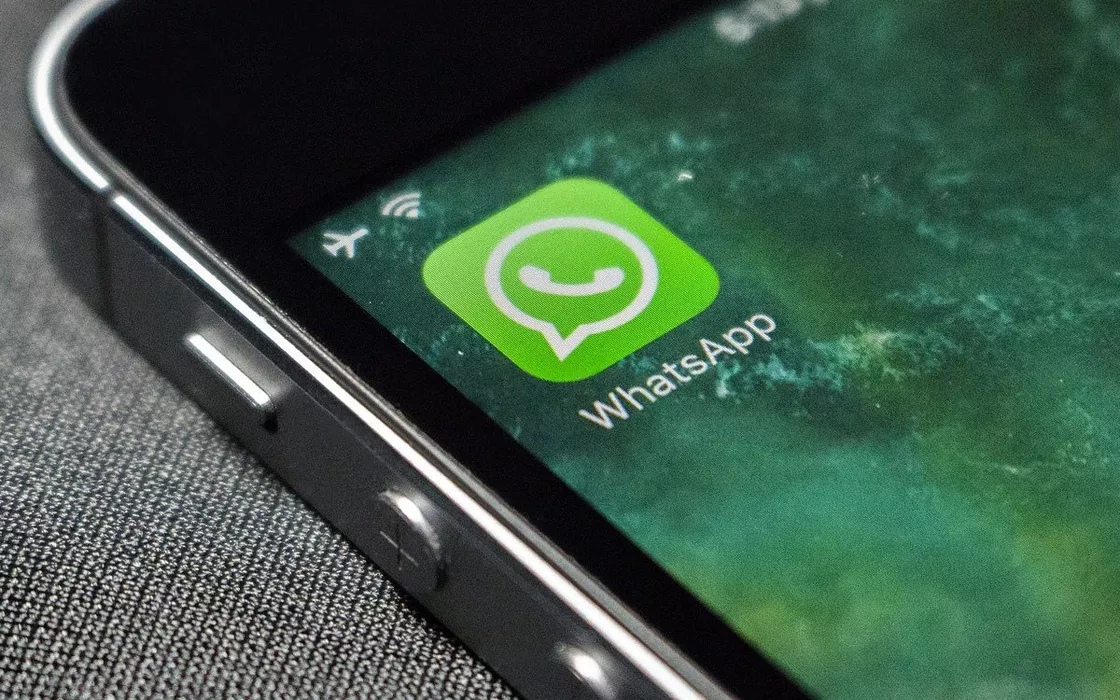 Reinstallare WhatsApp senza perdere nulla