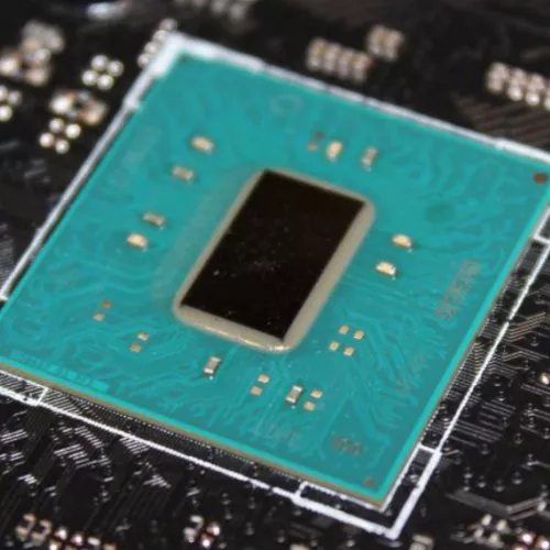 Intel: chipset B360 per i nuovi Coffee Lake così da evitare confusione con AMD