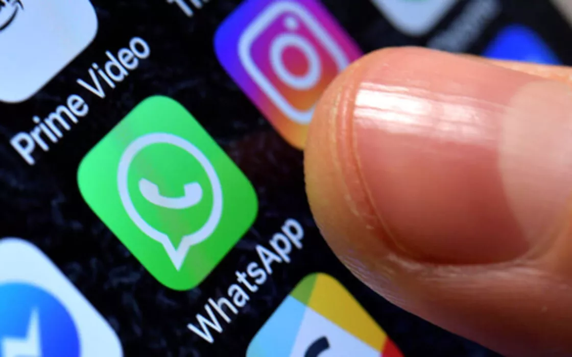 WhatsApp continua a lavorare in gran segreto all'integrazione con Instagram