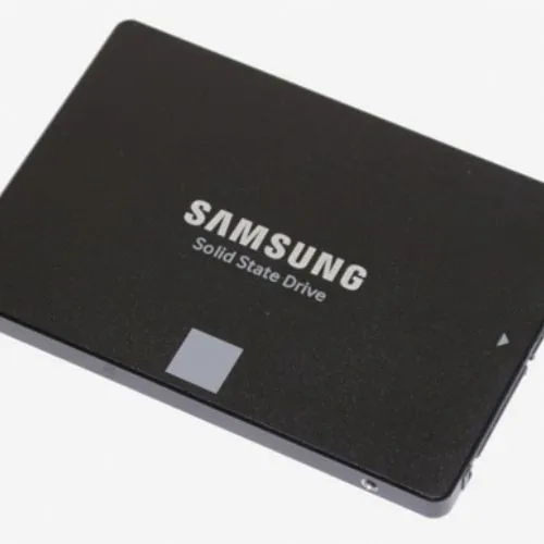 Samsung presenta gli SSD economici 750 EVO