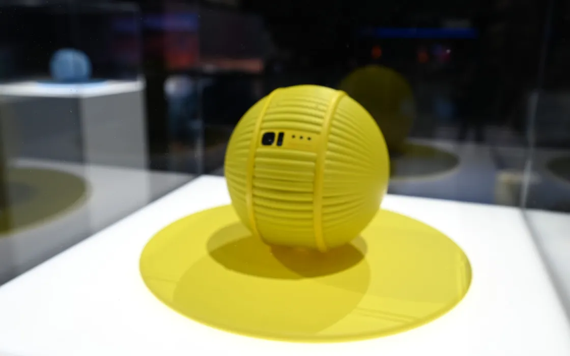 Samsung Ballie, l'assistente robot aggiornato: nuovo proiettore e funzioni IA