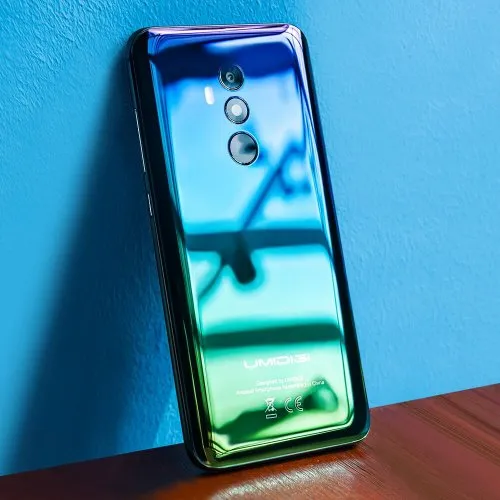 Umidigi, il nuovo smartphone Z2 con Android Oreo, 6 GB di RAM, display da 6,2 pollici a 249,99 dollari
