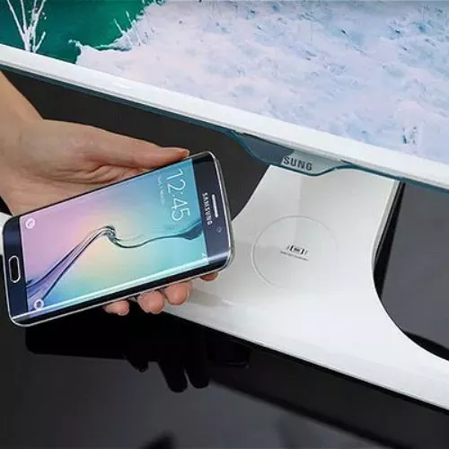 Ricarica wireless con il monitor Samsung