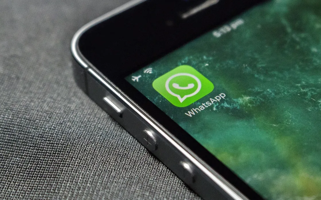 WhatsApp, è iniziato il 2025: da oggi non funziona più su questi smartphone