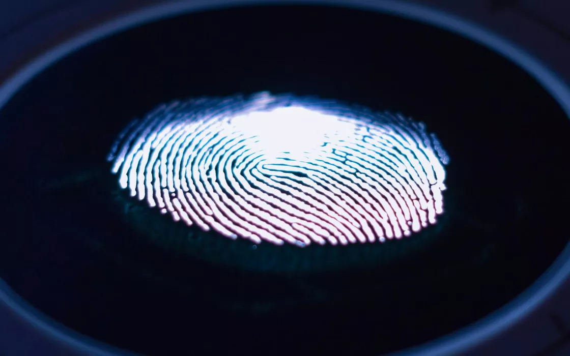 Riconoscimento biometrico con impronta digitale davvero a rischio con PrintListener?