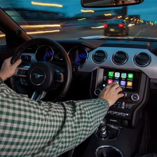 Ford supporterà sia CarPlay che Android Auto