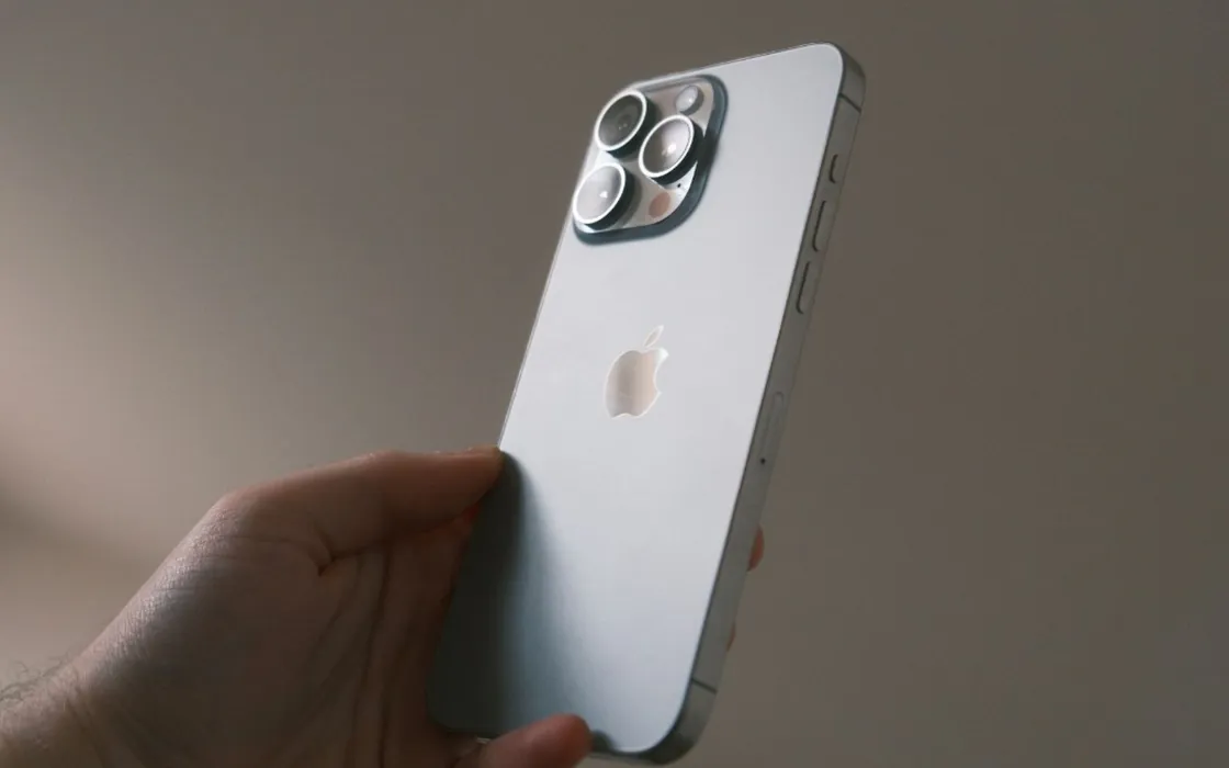 iPhone 16 Pro: un display più grande ma non solo, ecco un'altra novità