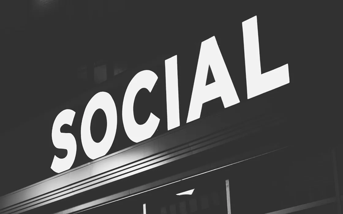 Cresci sui social più velocemente grazie all'intelligenza artificiale