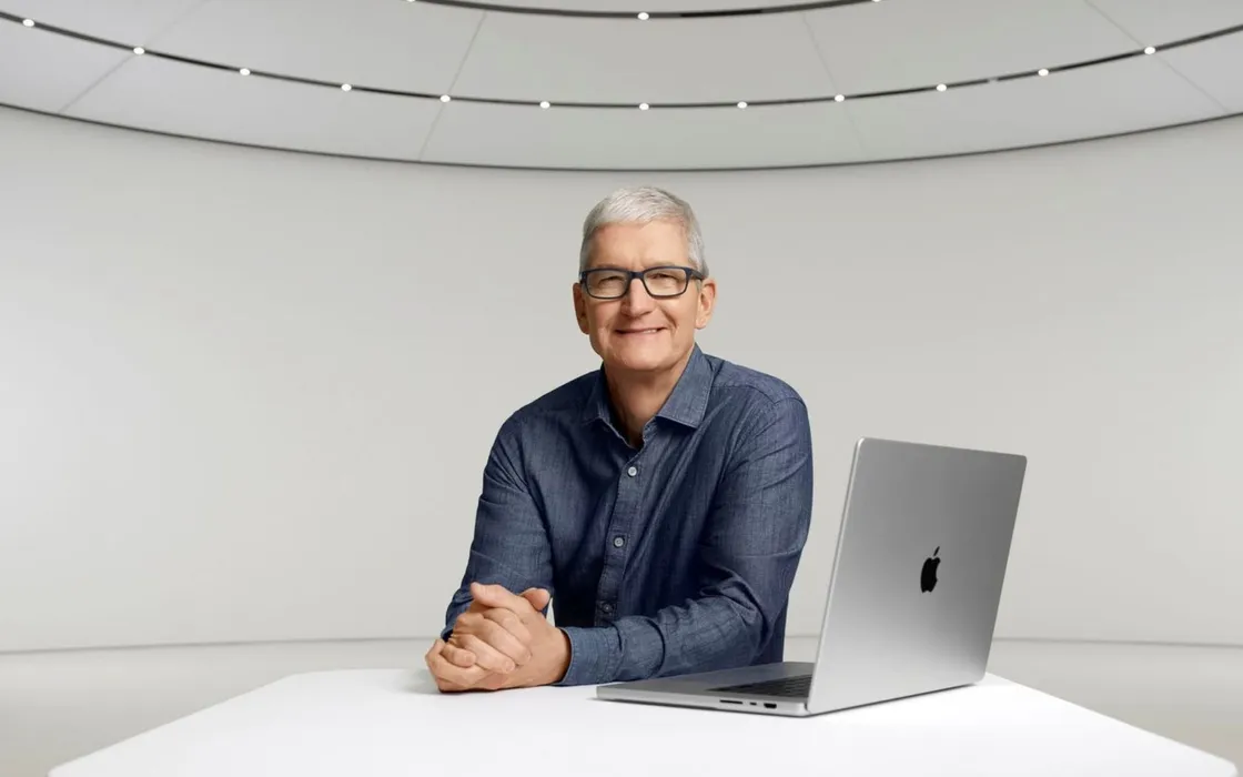 Apple, ecco quanto ha guadagnato il CEO Tim Cook nel 2024: è pazzesco