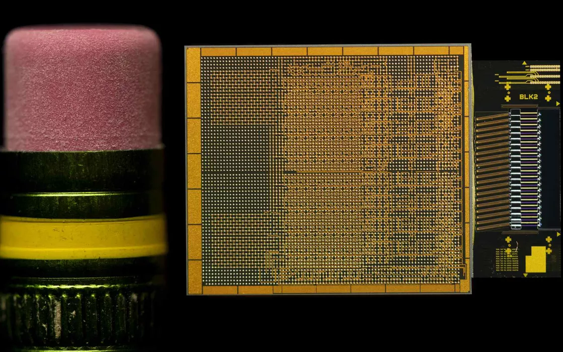 Intel, il chiplet ottico che trasmette dati a una distanza 100 volte superiore