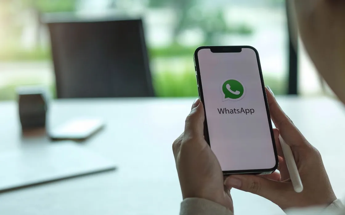 WhatsApp: il trucco per nascondere le chat con le persone con cui si parla di più