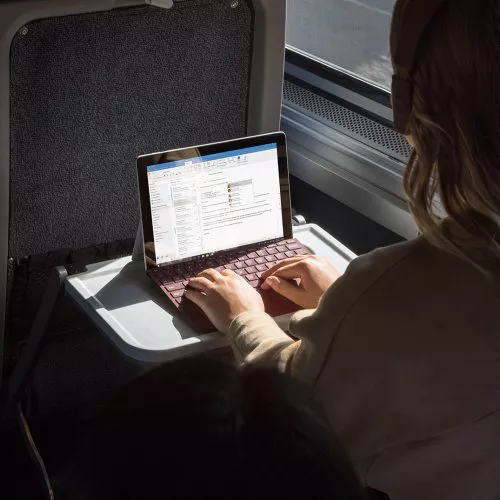 Microsoft lancia in Italia il suo convertibile 2-in-1 Surface Go