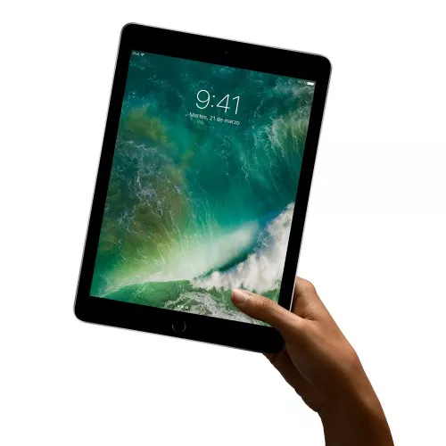 Apple presenta il suo nuovo iPad con display da 9,7 pollici