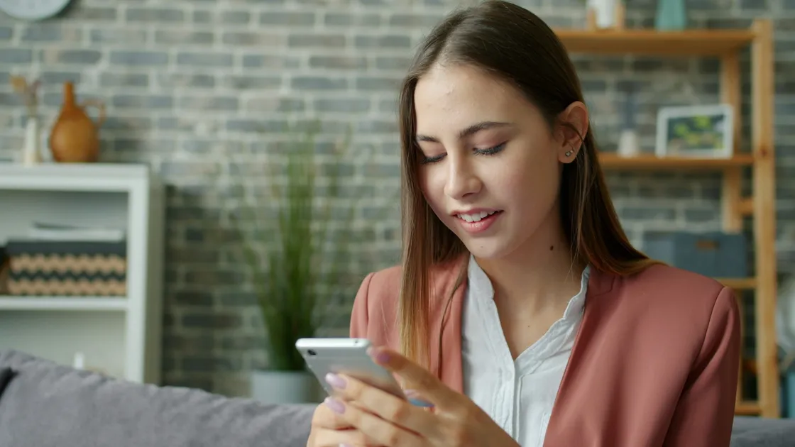 Sito con dominio gratuito per 1 anno: fino al 79% di sconto da Hostinger