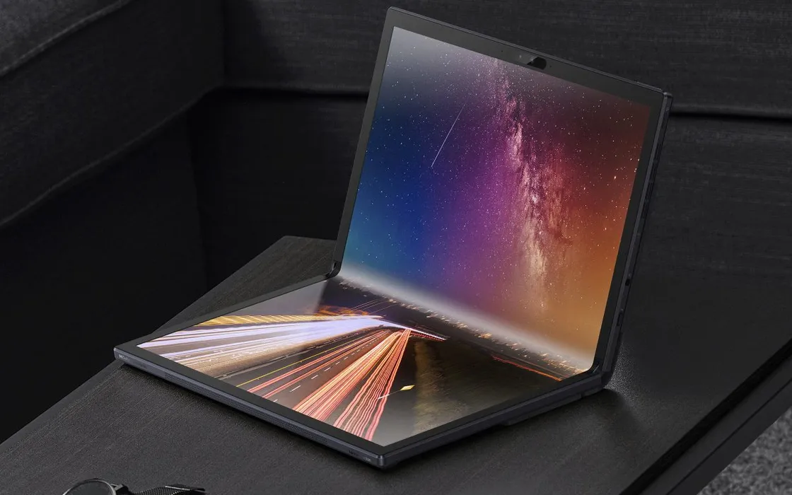 ASUS Zenbook 17 Fold OLED: una delle migliori invenzioni del 2022