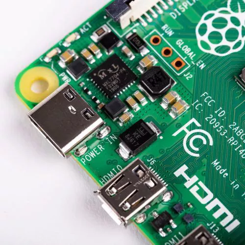 Raspberry Pi 4, il nuovo single-board computer è un vero e proprio PC