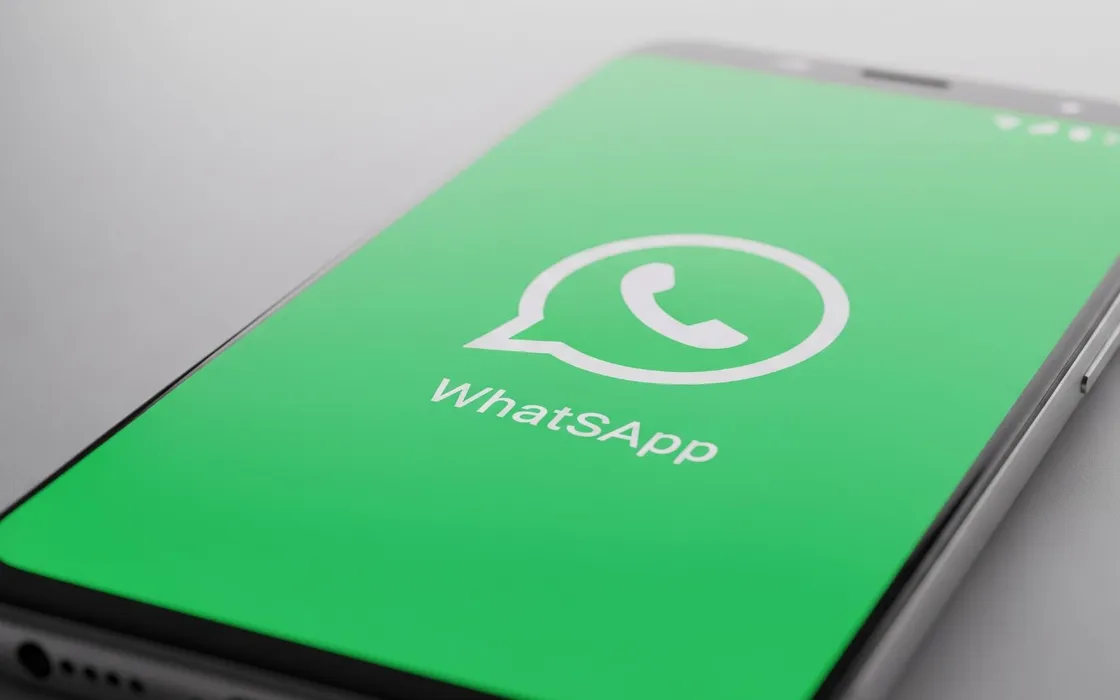 WhatsApp: la novità per chi copia i messaggi