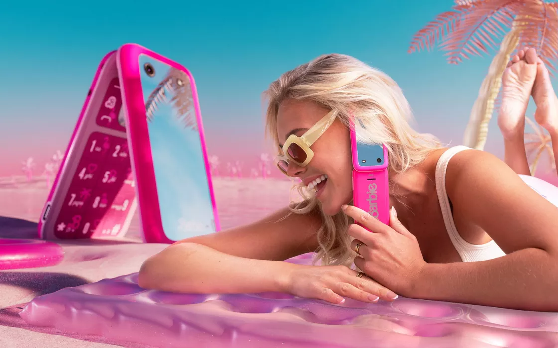 HMD lancia ufficialmente il Barbie Phone: caratteristiche e prezzo