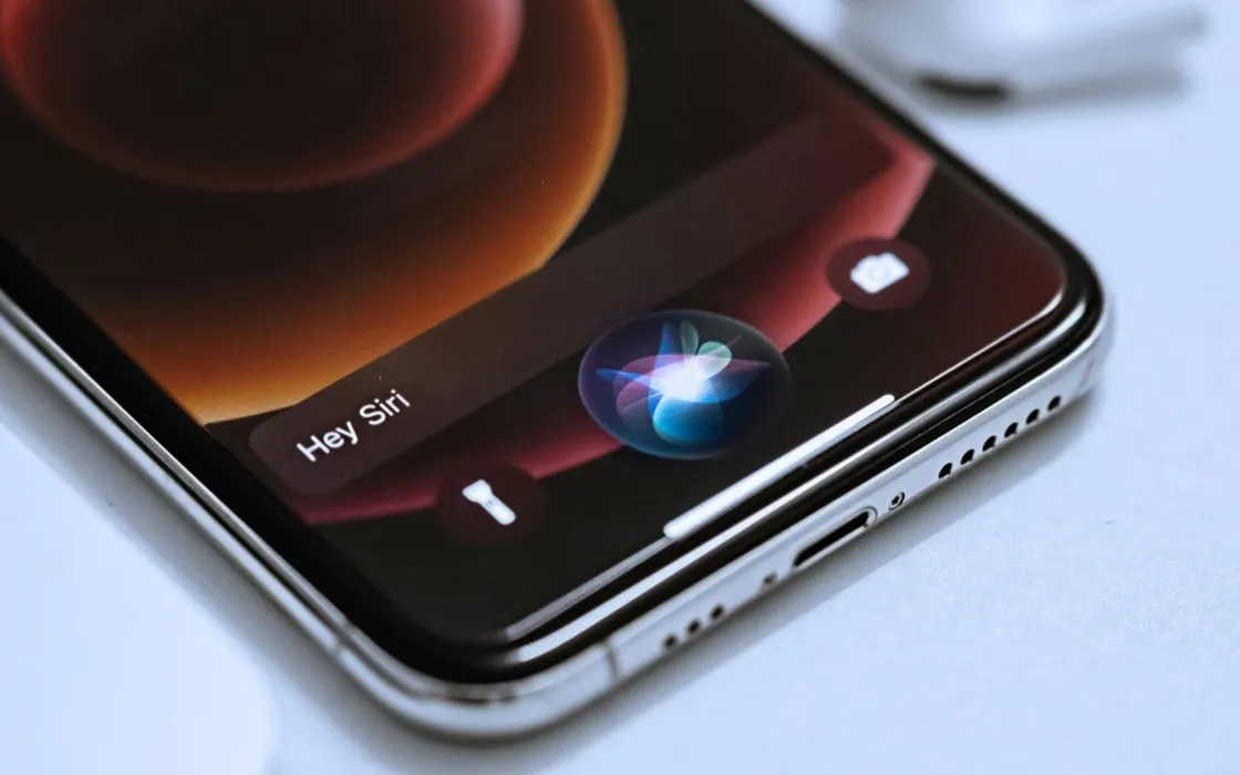 Apple ha ritardato l'aggiornamento di Siri per un motivo: la paura del Jailbreak