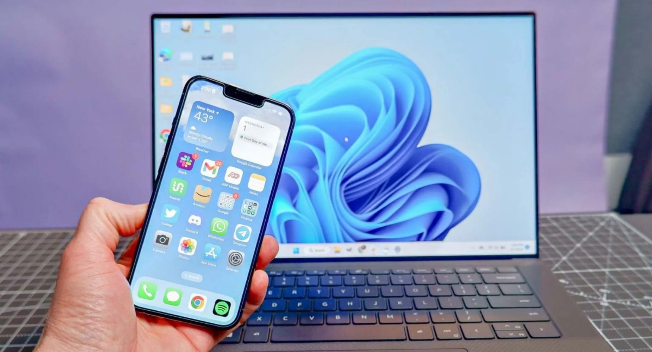 Copertina: Apple iPhone più vicino a Windows: arriva il copia e incolla condiviso