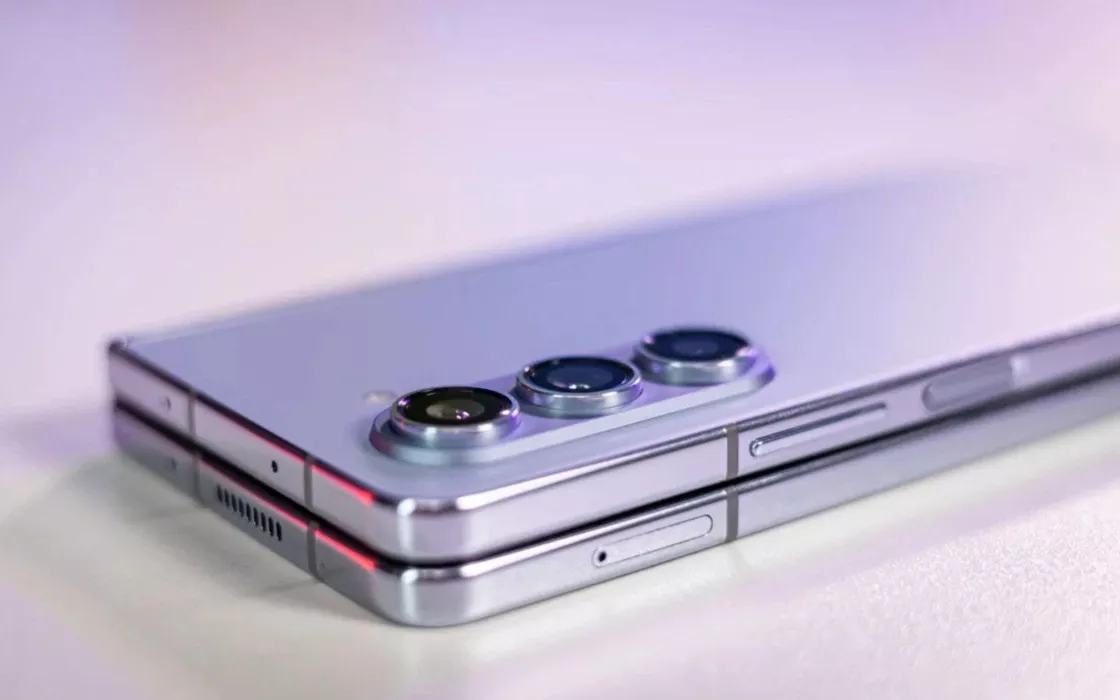 Samsung Galaxy Z Fold6 sarà più sottile ma con la stessa fotocamera