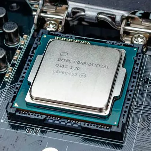 Overclocking di una CPU Intel non-K con le schede madri ASUS