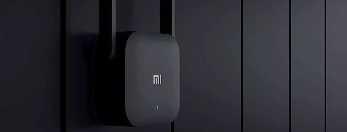 Ti bastano appena 13€ per avere questo ripetitore Xiaomi e un segnale WiFi che SFONDA i muri