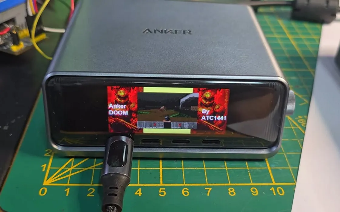 Incredibile ma vero: Doom gira su un caricatore Anker da 250W! Ecco come è possibile
