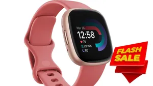 Fitbit Versa 4 al minimo storico su Amazon Offerta da non perdere